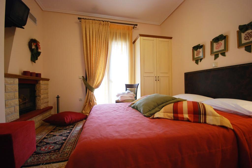 Valentini Guesthouse Karpenísion Habitación foto