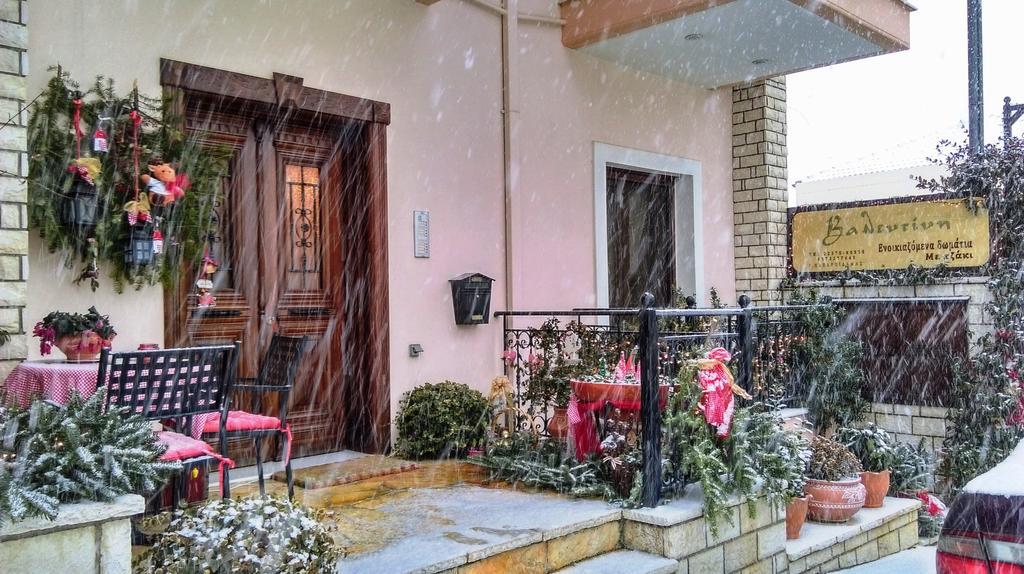 Valentini Guesthouse Karpenísion Exterior foto